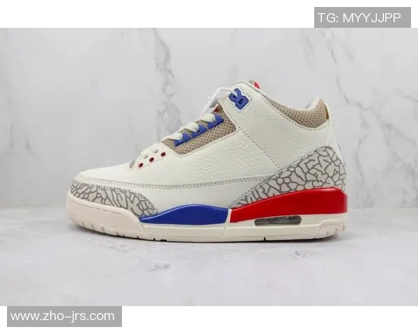 篮球鞋也能踢足球吗探讨运动鞋在不同场合的适用性与表现